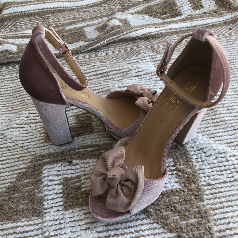 Truffle Collection Bow Detail Velvet Platform Heel